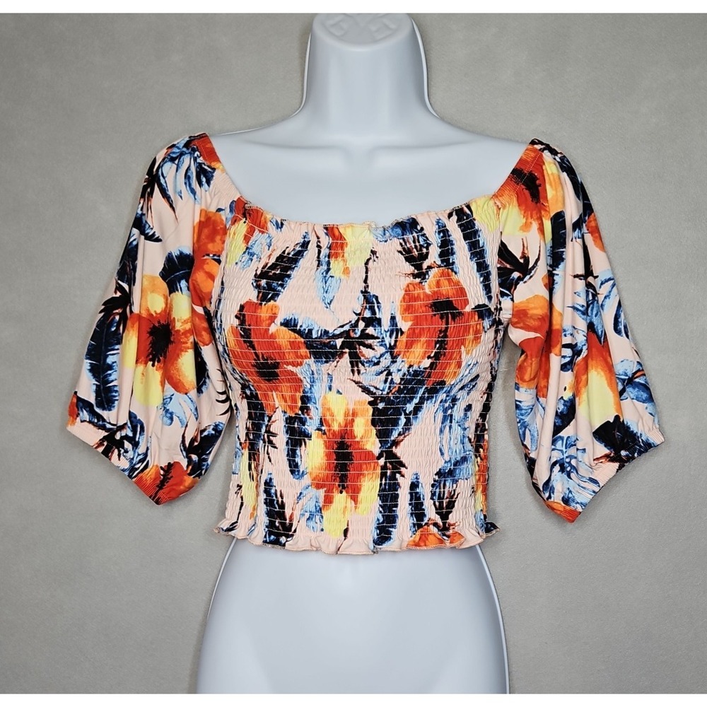 Love By Design Juniors Floral Smocked Puff Sleeve Crop Top Size Medium NWT